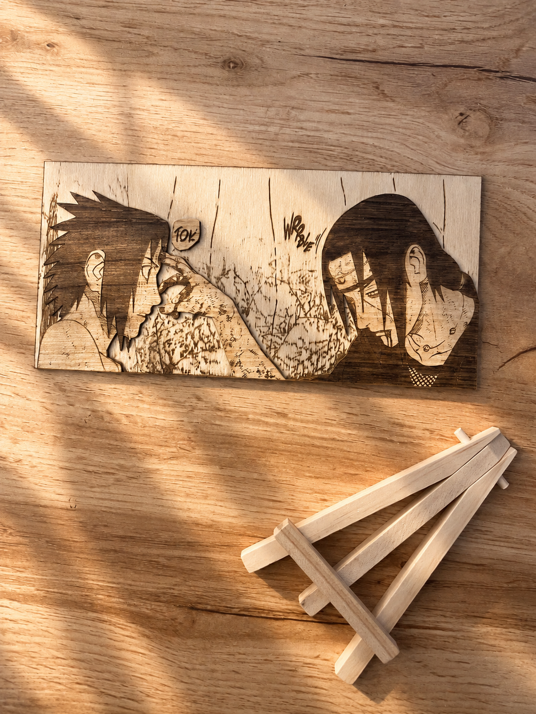 Gravure sur bois en relief : Naruto – Itachi et Sasuke